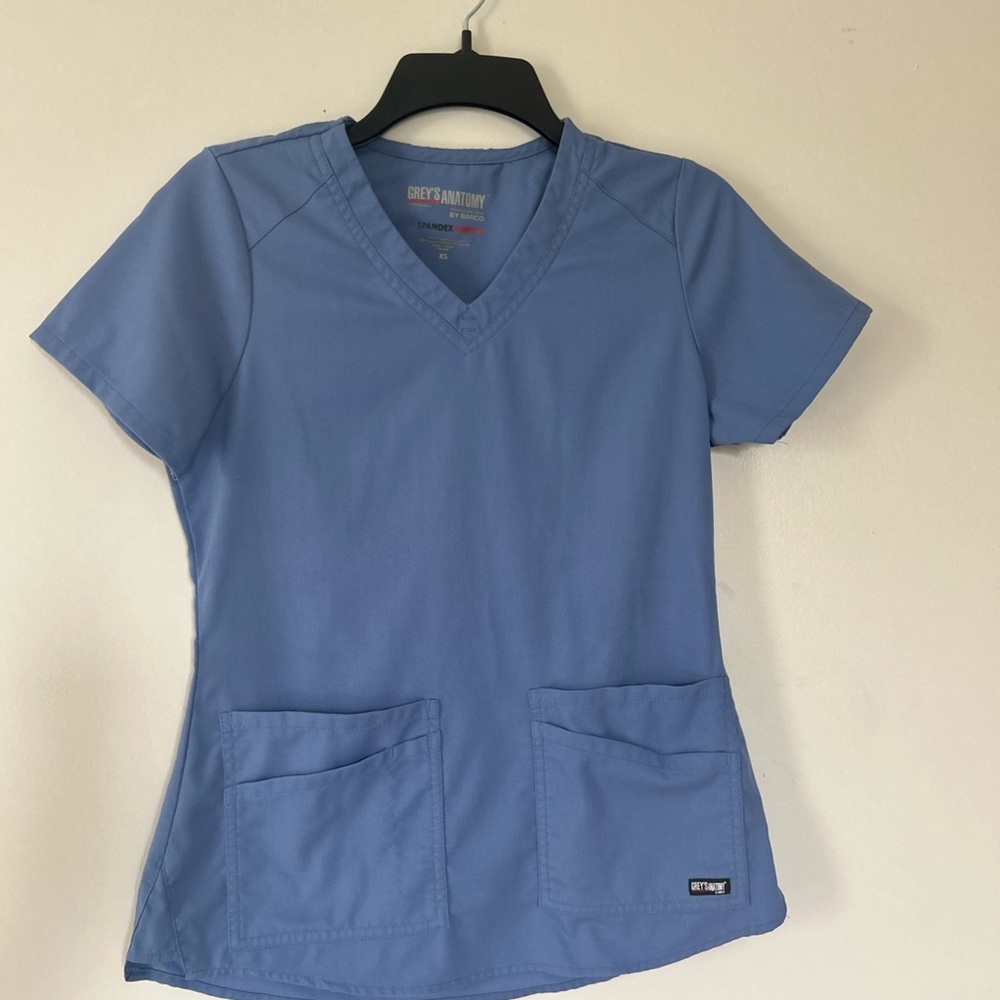 Grey's Anatomy Spandex Stretch 4-Pocket Light Blue Scrub Top